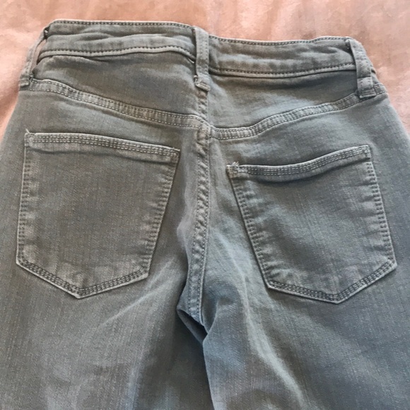 💫Never Worn💫 Universal Thread Teal Jeans - Picture 2 of 4